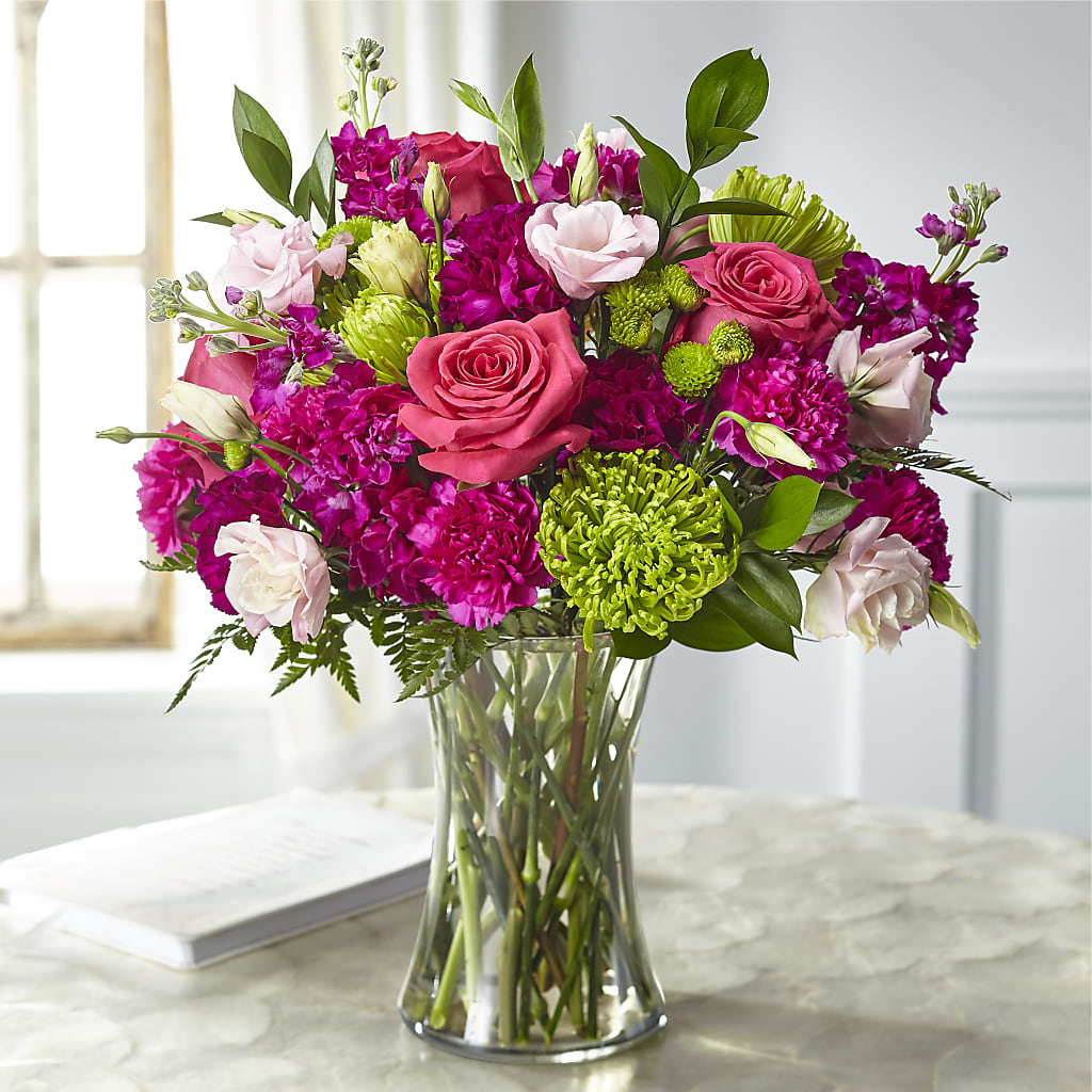 Everlasting Embrace Bouquet – Mano Florist, Dearborn Heights MI