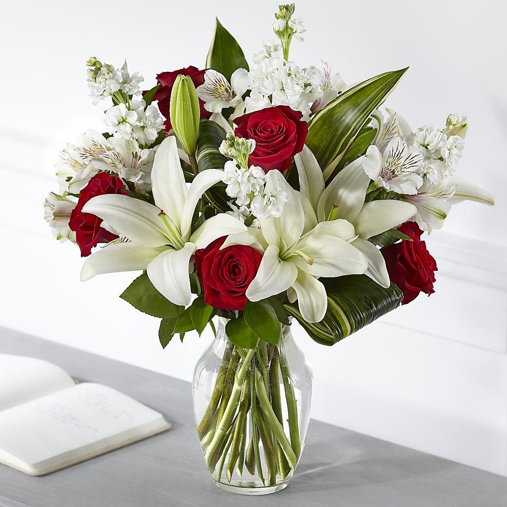 Loving Respect Bouquet – Mano Florist, Dearborn Heights MI