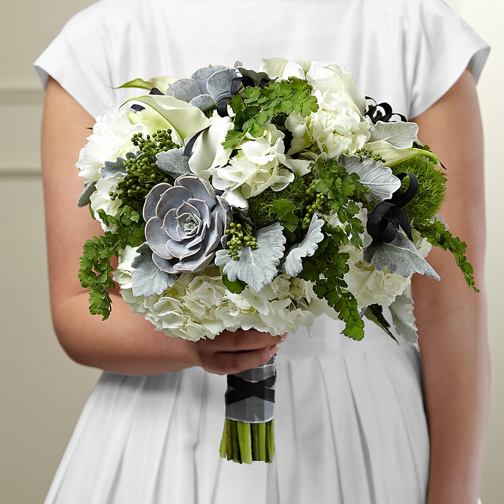 Sweet Innocence Bouquet – Mano Florist, Dearborn Heights MI