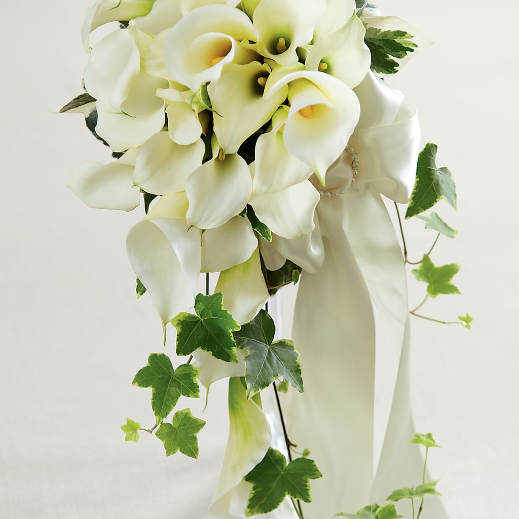 White Chapel Bouquet – Mano Florist, Dearborn Heights MI
